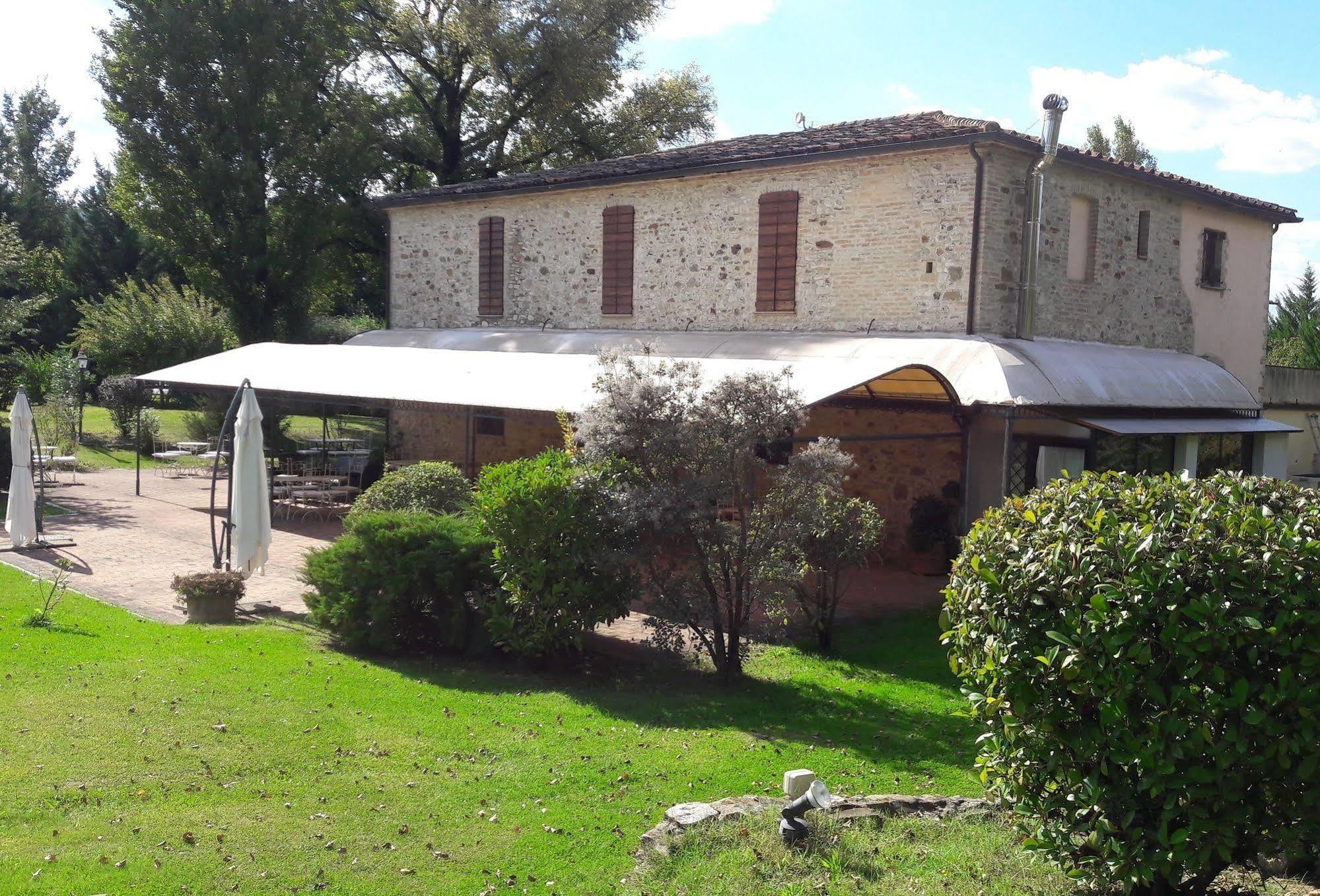 Country Hotel Poggiomanente Umbertide Zewnętrze zdjęcie